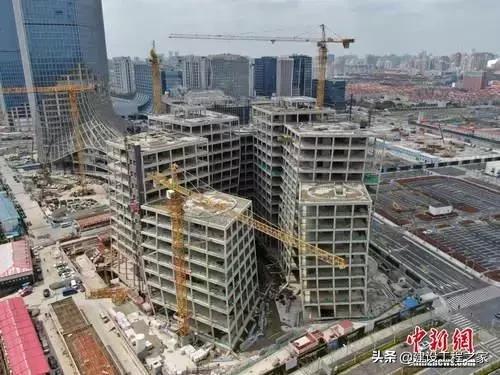 日本建筑大师故意把中国这栋大厦建歪了？