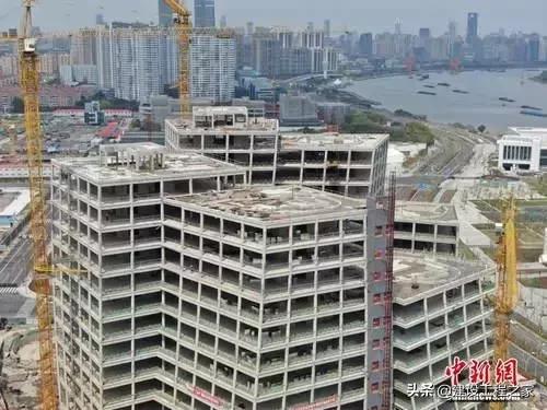 日本建筑大师故意把中国这栋大厦建歪了？