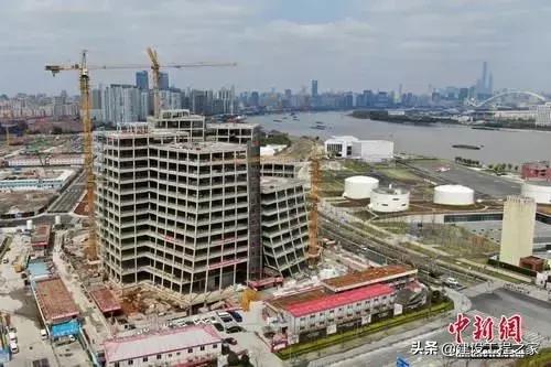 日本建筑大师故意把中国这栋大厦建歪了？